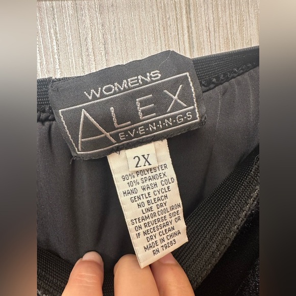 Alex Evenings Velvet Skirt 2X Flared Side Hem Elastic Waist - Picture 3 of 7